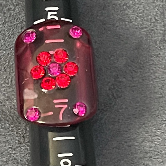 Large plastic cocktail ring - Picture 2 of 3